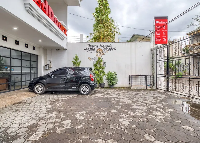 RedDoorz Hostel near Stadion Mandala Krida Yogya Yogyakarta