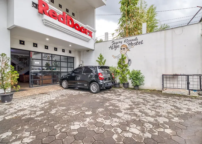 RedDoorz Hostel near Stadion Mandala Krida Yogya Yogyakarta